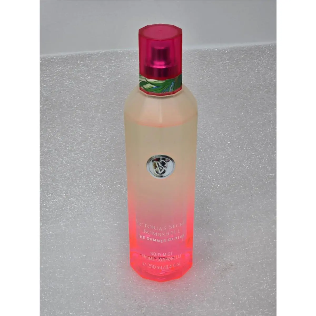 Victoria`s Secret Bombshell The Summer Edition Body Mist 250ml 8.4 oz