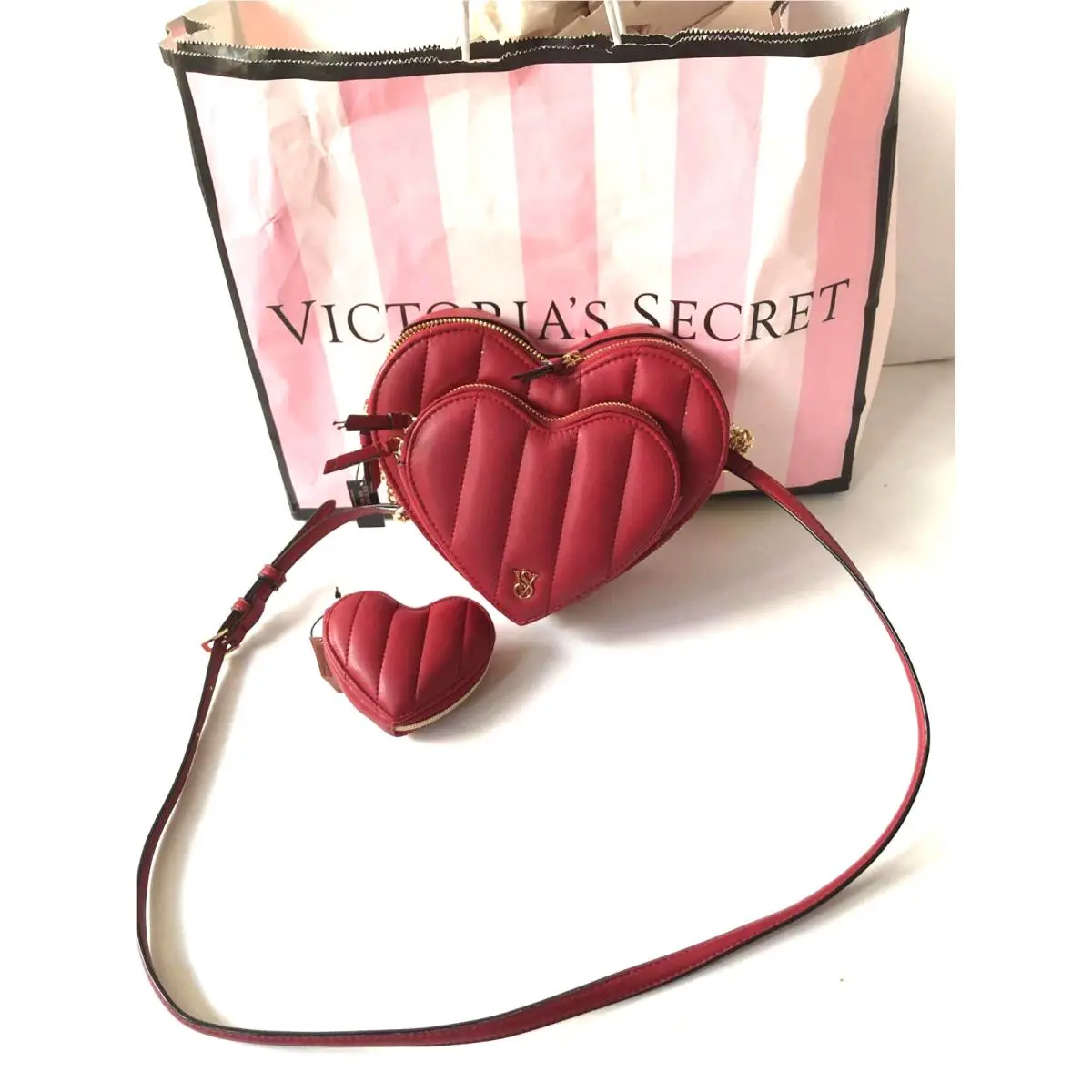 Victoria`s Secret Heart Crossbody Bag Keychain Charm Set Deep Red