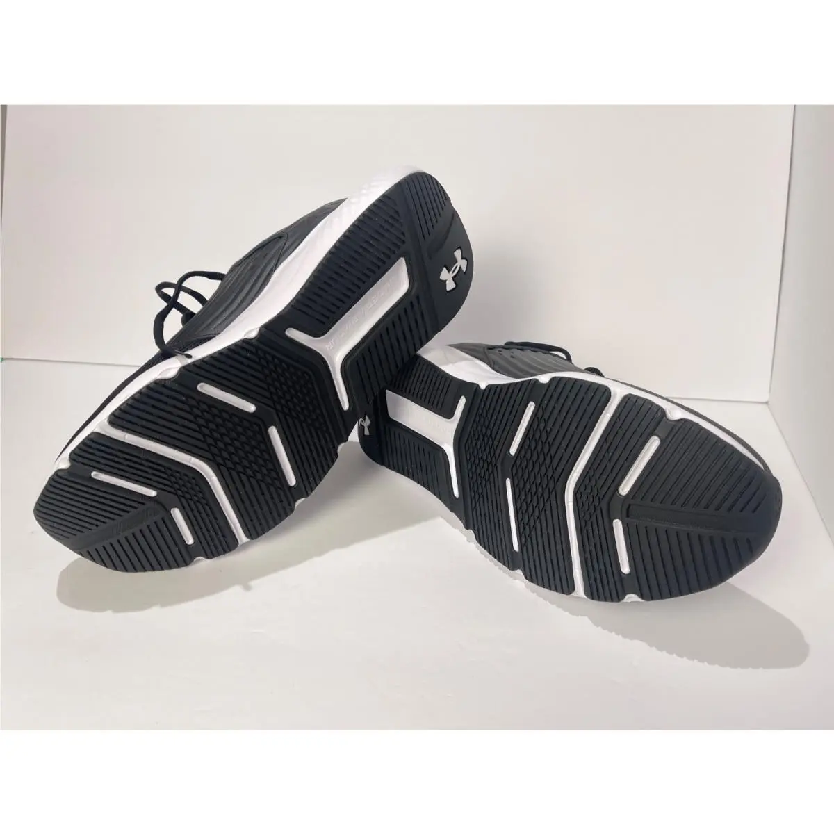 Under Armour shoes - Black 3
