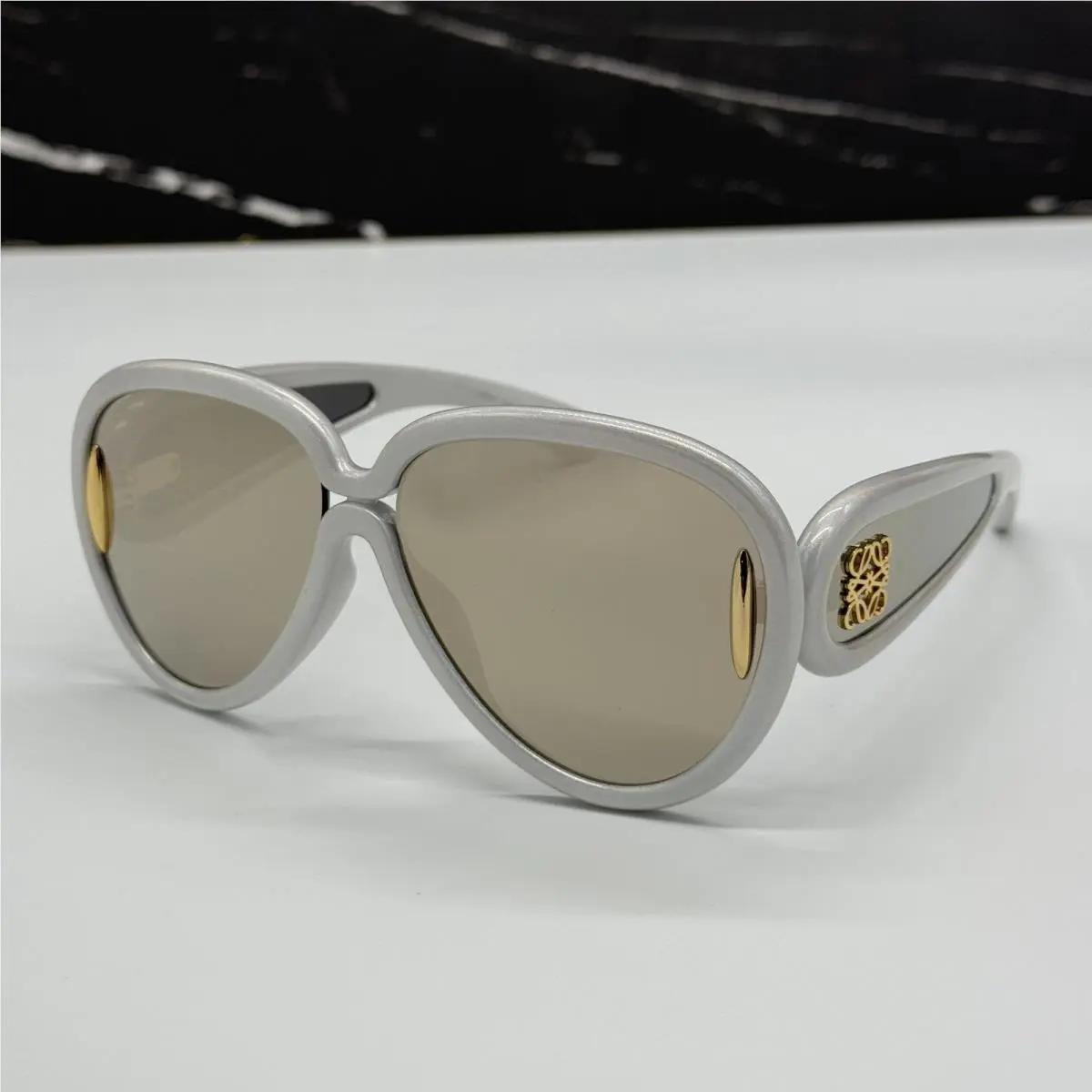 Loewe LW40132I 24C Gray Unisex Sunglasses Loewe
