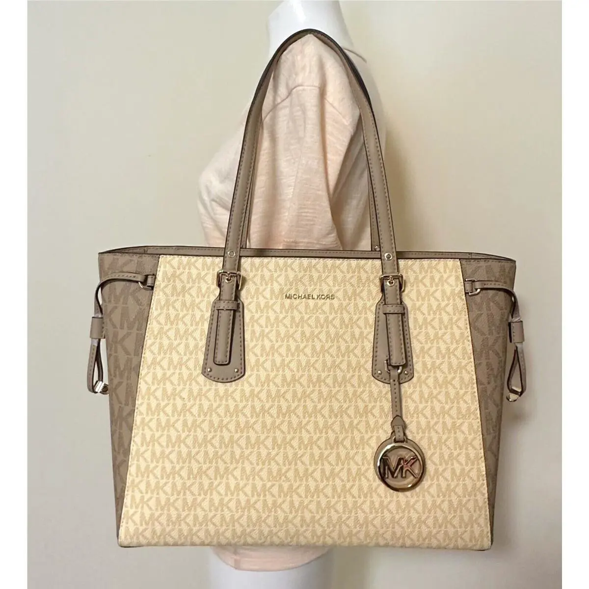 Michael Kors Voyager MK Logo Drawstring Medium Multifunction EW Shoulder Tote