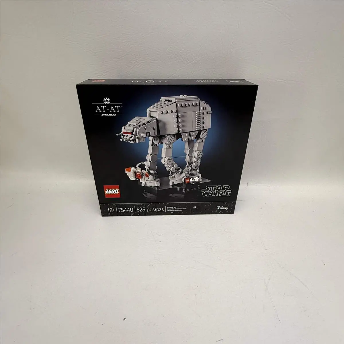 Lego 75440 Star Wars At-at Walker Snowspeeder Mid-scale Display Set