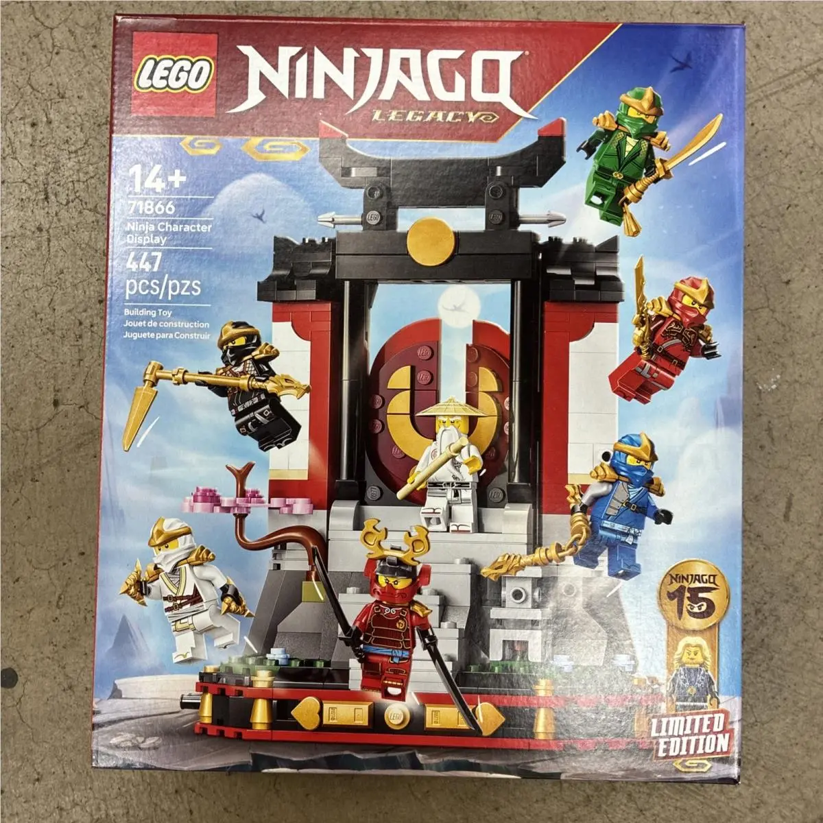 Lego 71866 Ninjago Ninja Character Display 15th Anniversary Read
