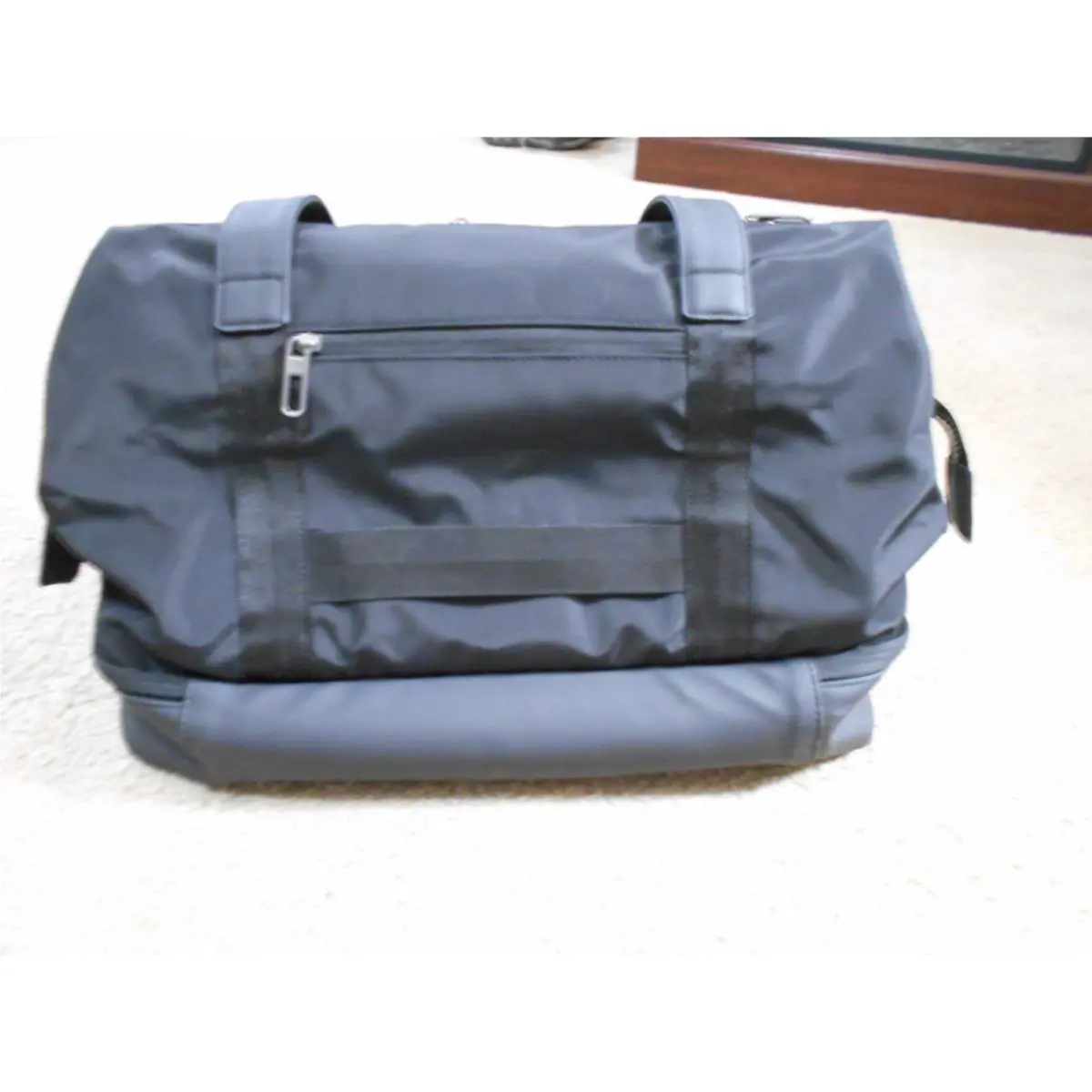 Samsonite Drop-bottom Weekender Duffel Black Padded Laptop Sleeve