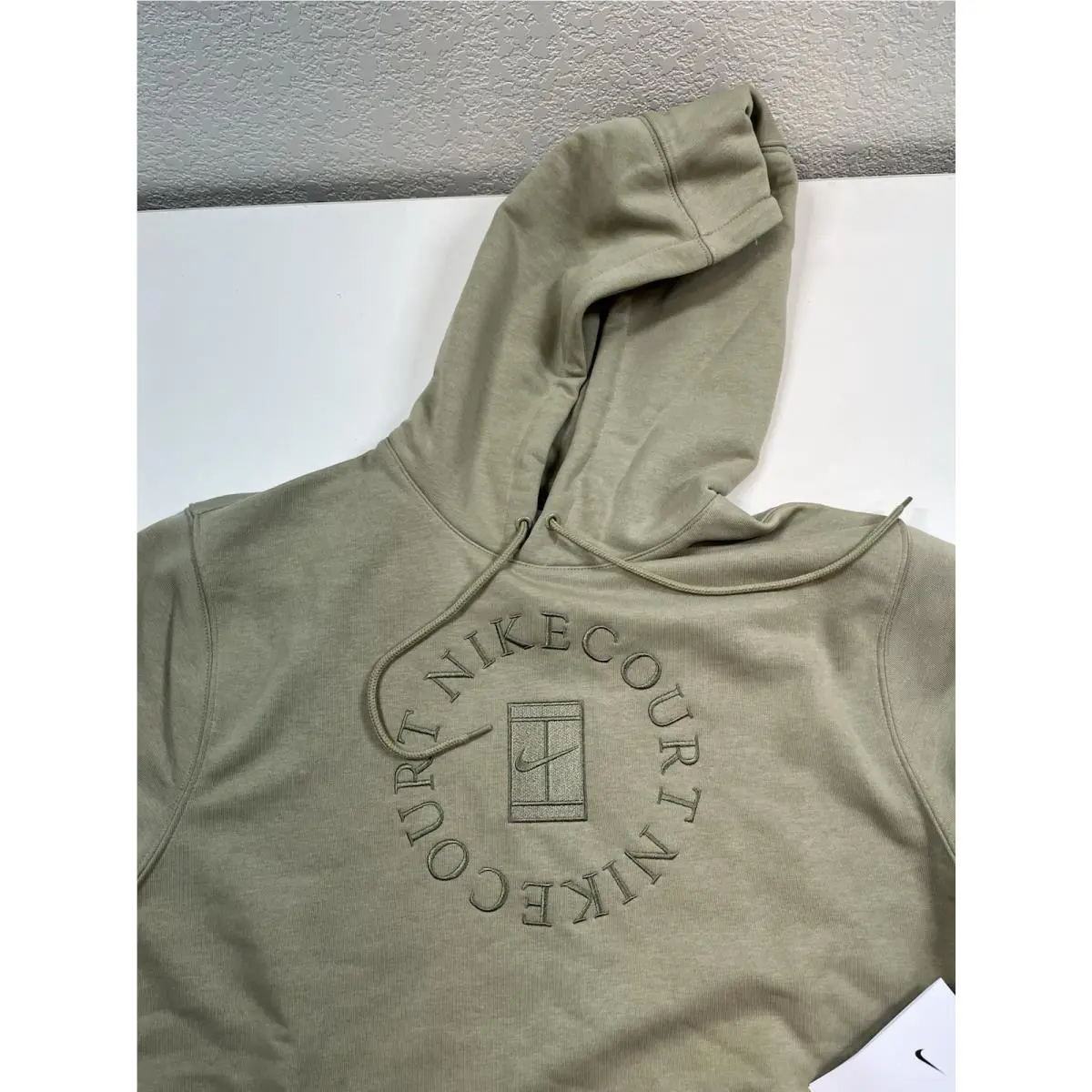 Nike clothing - Brown 1
