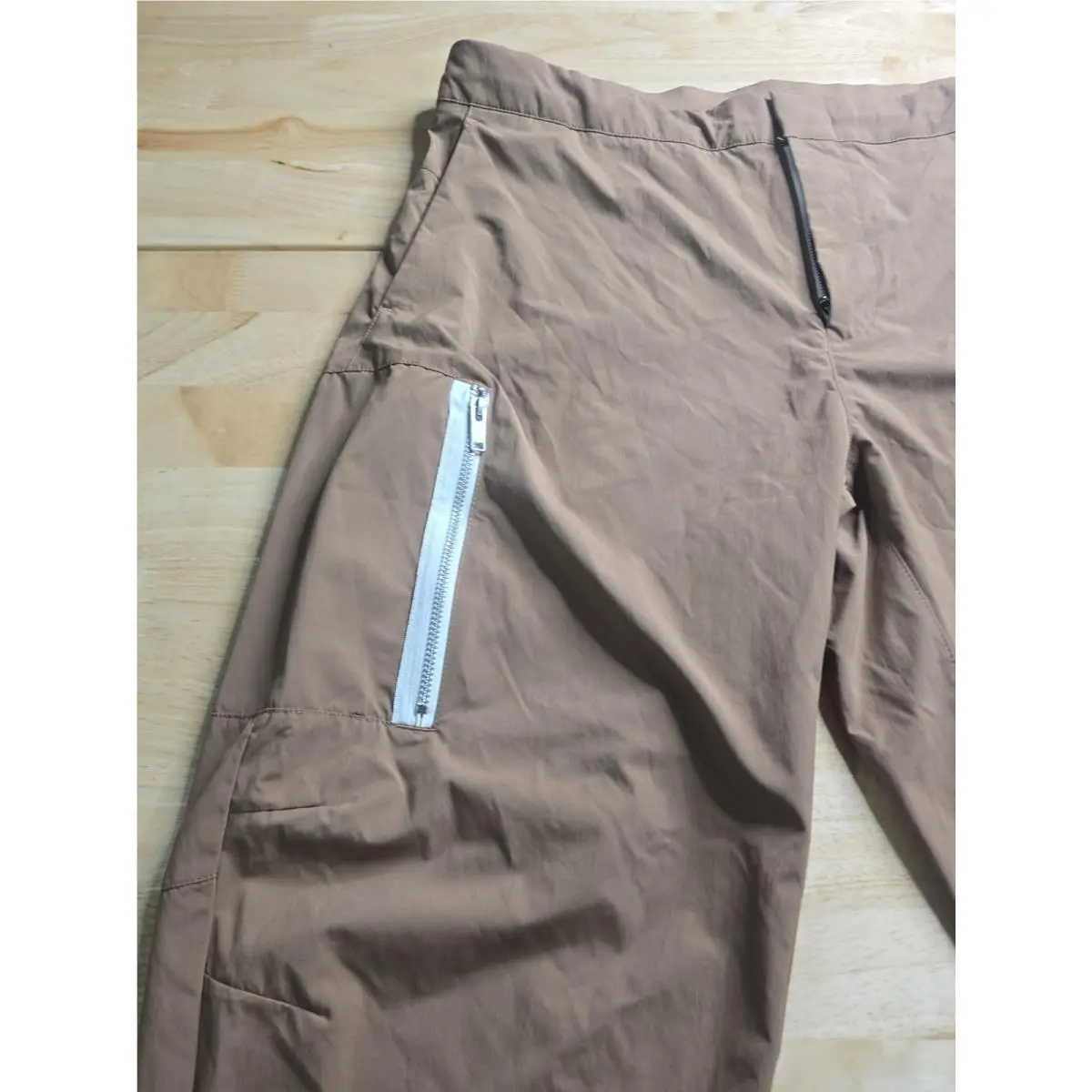 Nike clothing - Nike Sportswear Essentials - Sportswear Essentials - DM6681-256 - Brown (UPC: 195245659189) 4