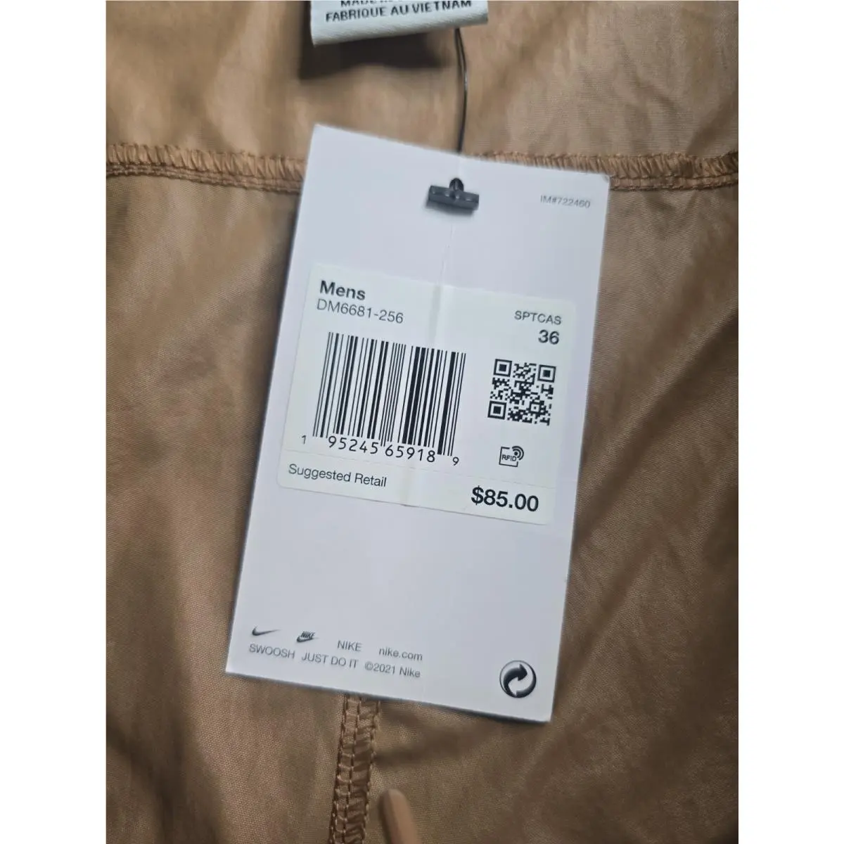 Nike clothing - Nike Sportswear Essentials - Sportswear Essentials - DM6681-256 - Brown (UPC: 195245659189) 5