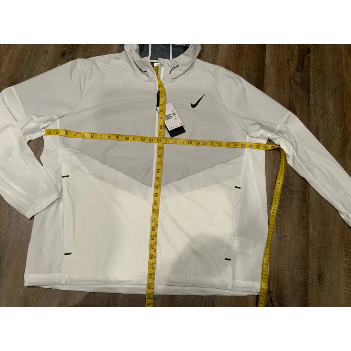 Nike clothing - Nike Storm-FIT Aerogami Running Jacket - White (UPC: 197598762370) 4
