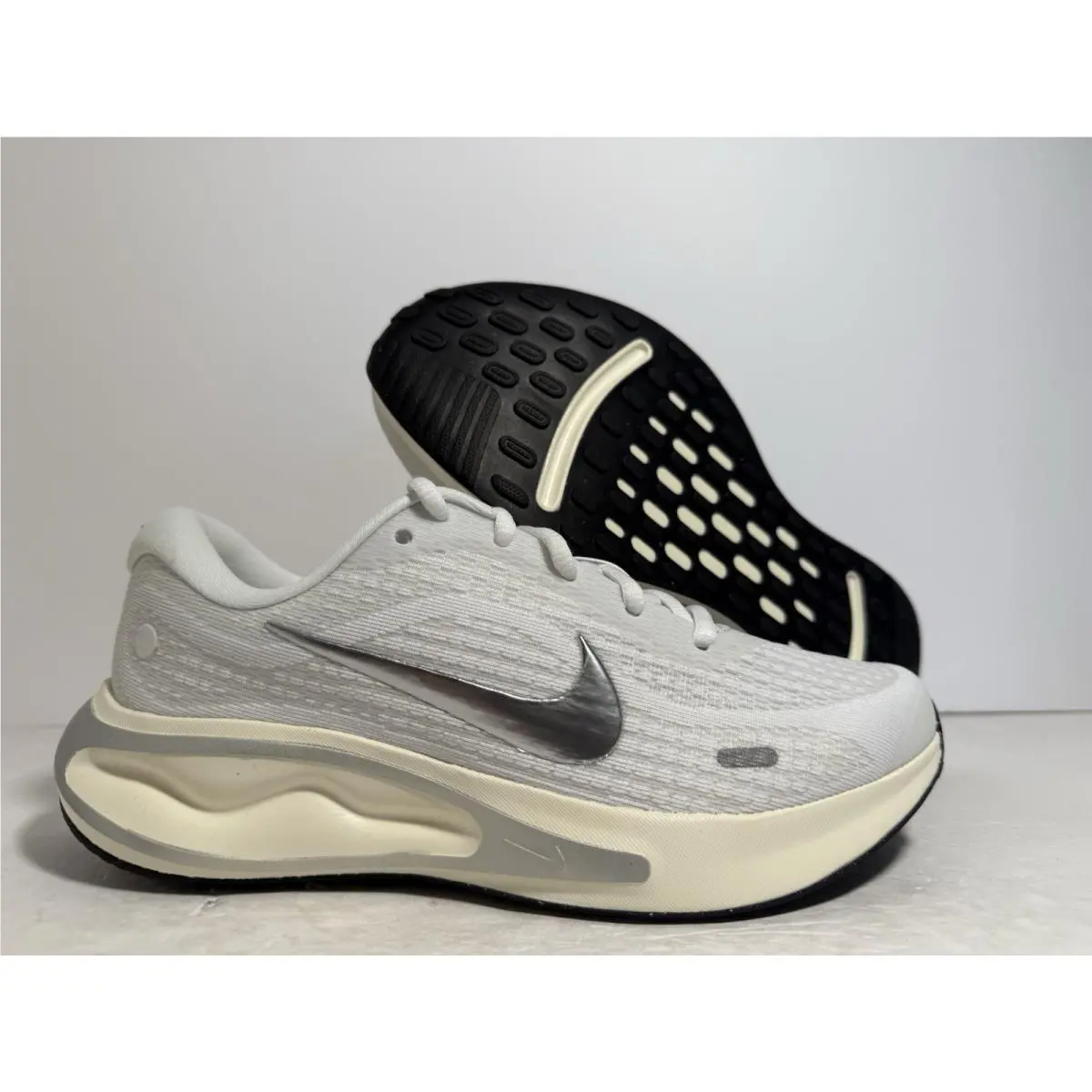 Journey Run Women’s Sneakers Running Shoes FJ7765-104 White/silver 7 US by Nike