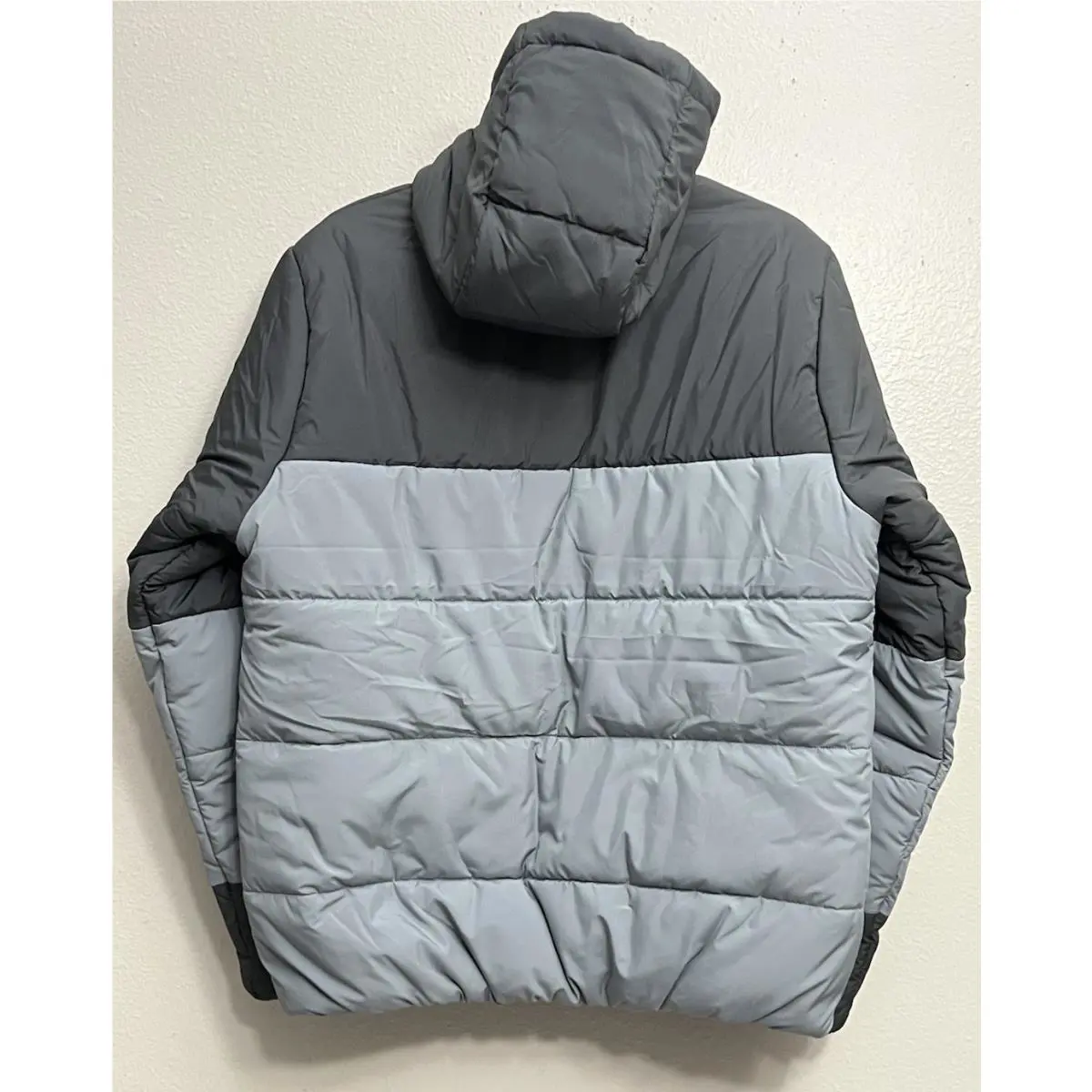 Nike clothing - Nike Air Synthetic-Fill Hooded Jacket - HM0198-060 - Anthracite (UPC: 197602210453) 2