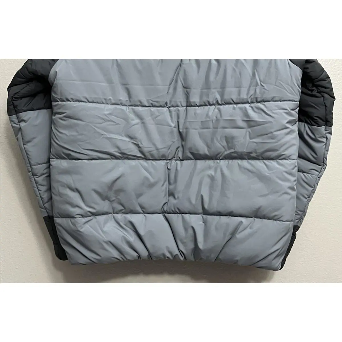 Nike clothing - Nike Air Synthetic-Fill Hooded Jacket - HM0198-060 - Anthracite (UPC: 197602210453) 4