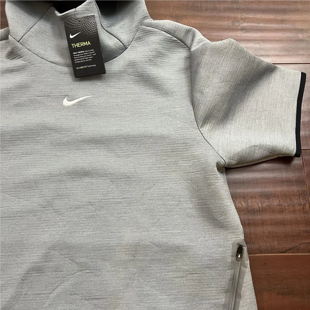 Nike clothing - Gray (UPC: 192500330289) 1