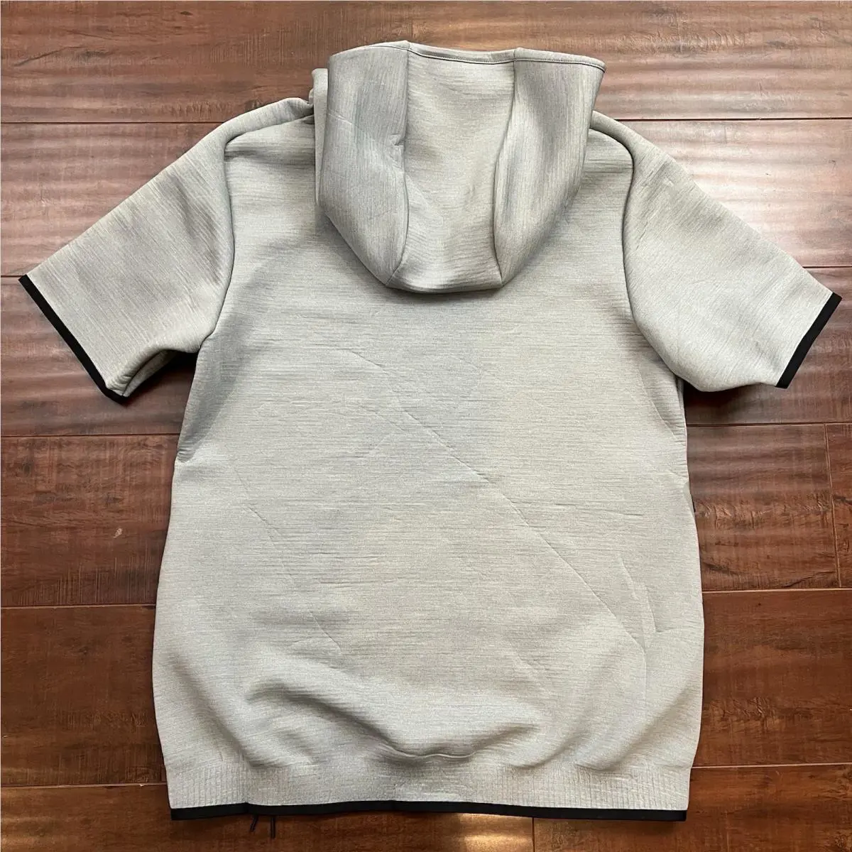 Nike clothing - Gray (UPC: 192500330289) 4