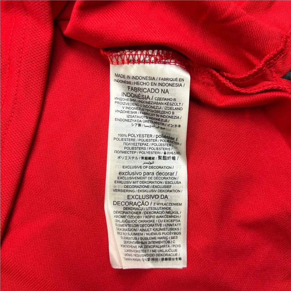 Nike clothing - Red 3