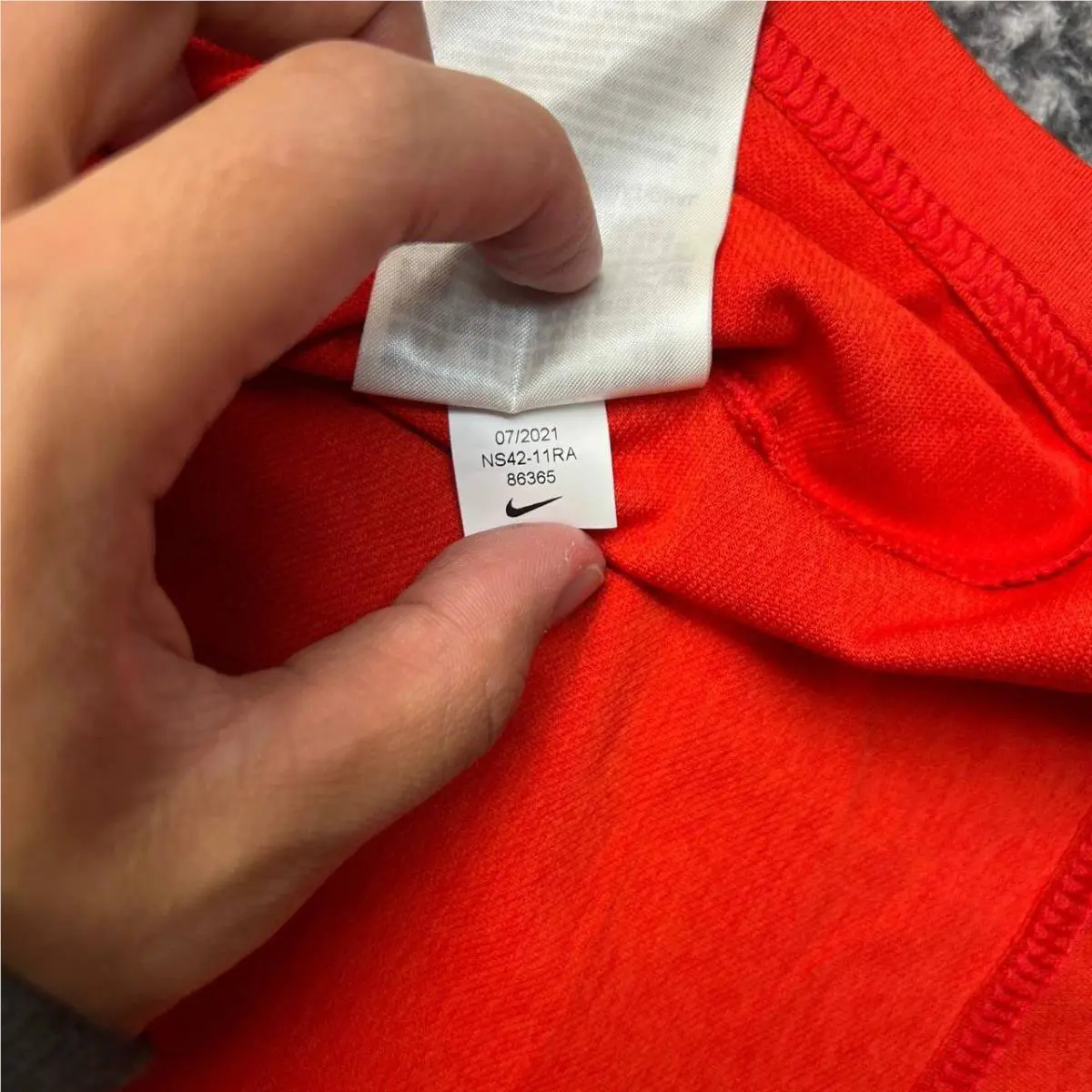 Nike clothing - Red 4