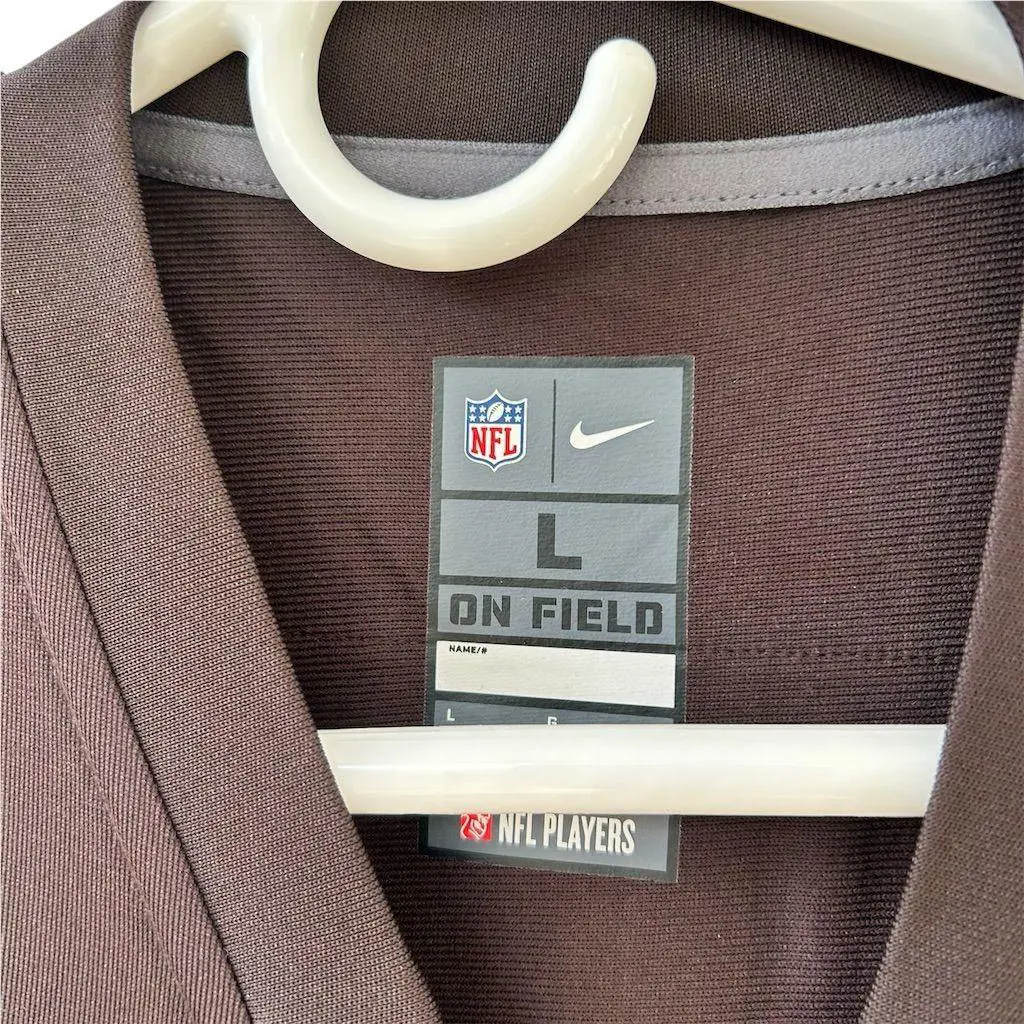 Nike clothing - Brown 1