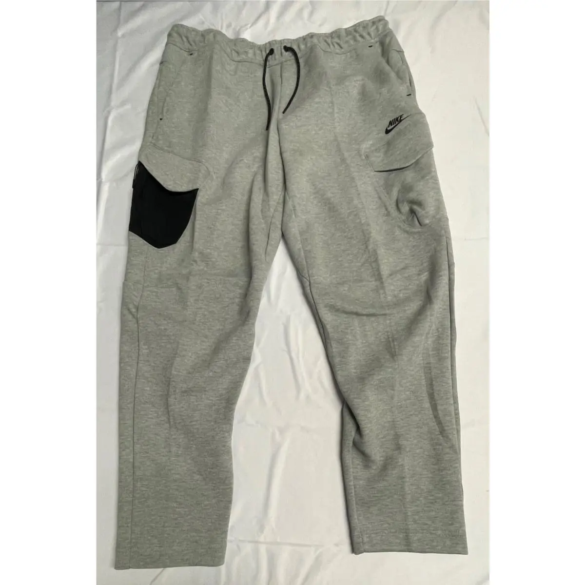 Nike clothing - Gray (UPC: 195245646820) 2