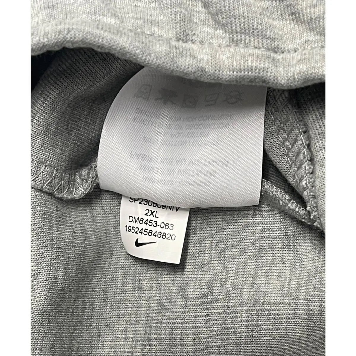 Nike clothing - Gray (UPC: 195245646820) 9