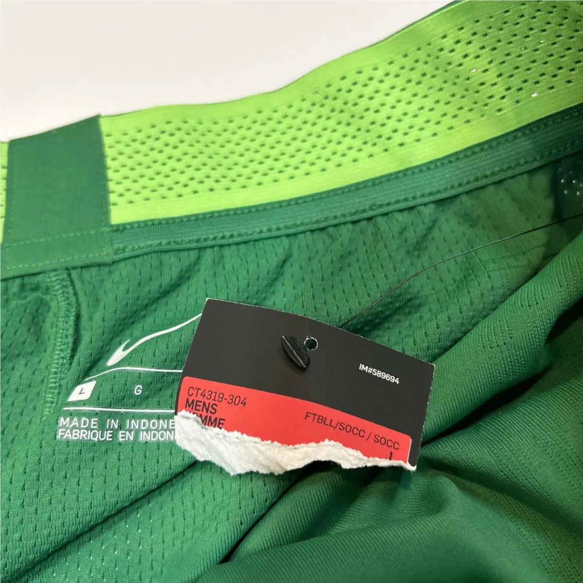 Nike clothing - Green 7
