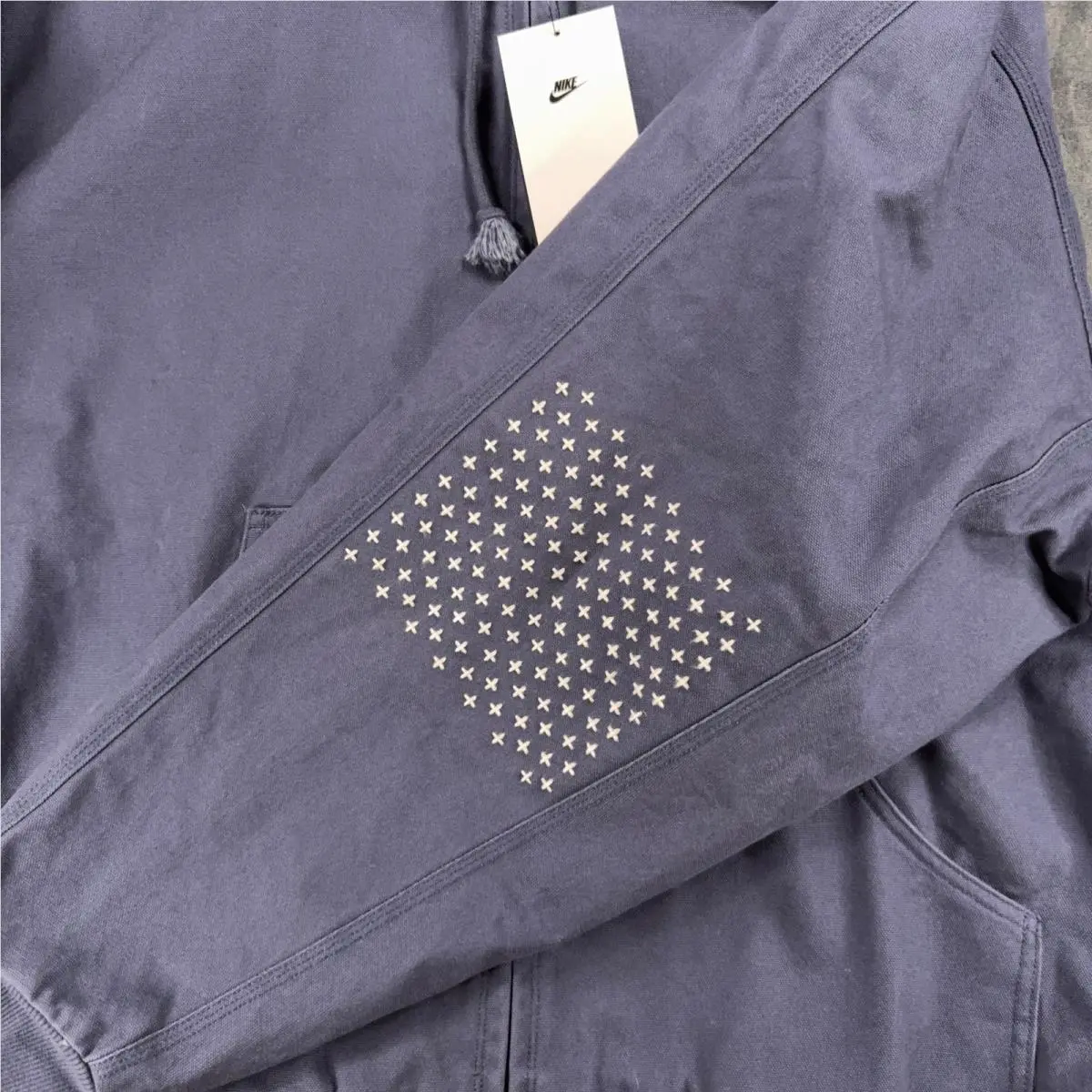Nike clothing - HQ6122-437 - HQ6122-437 - Navy Blue, Hardware: Silver (UPC: 197859999644) 4