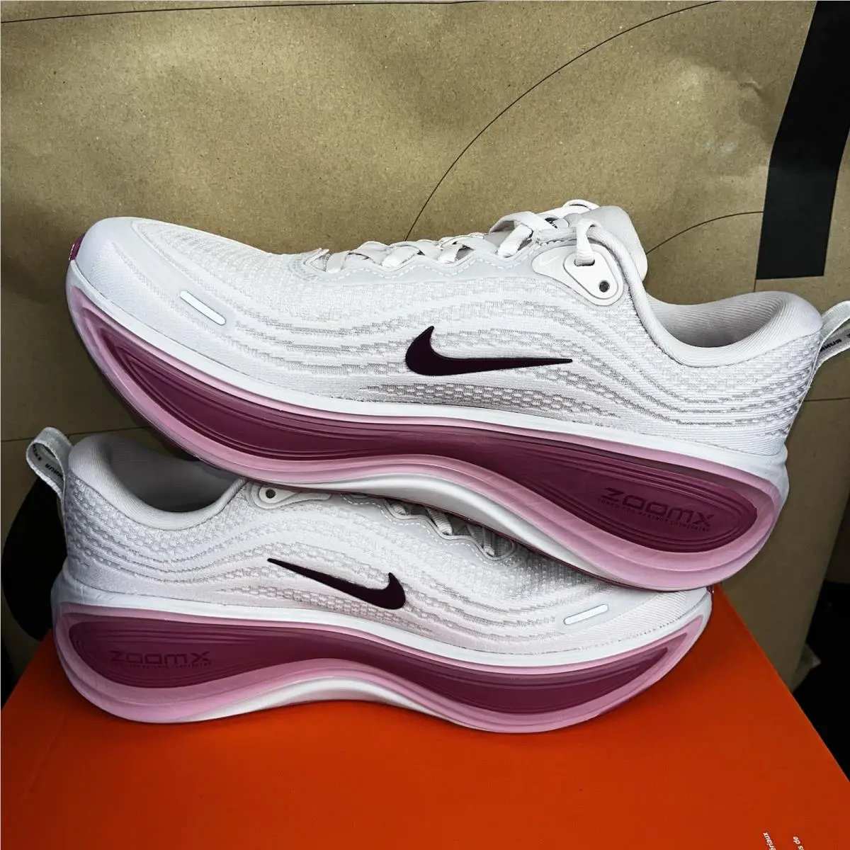 Nike shoes - Nike Vomero Plus - Vomero Plus - HV8154-602 - Pink 1