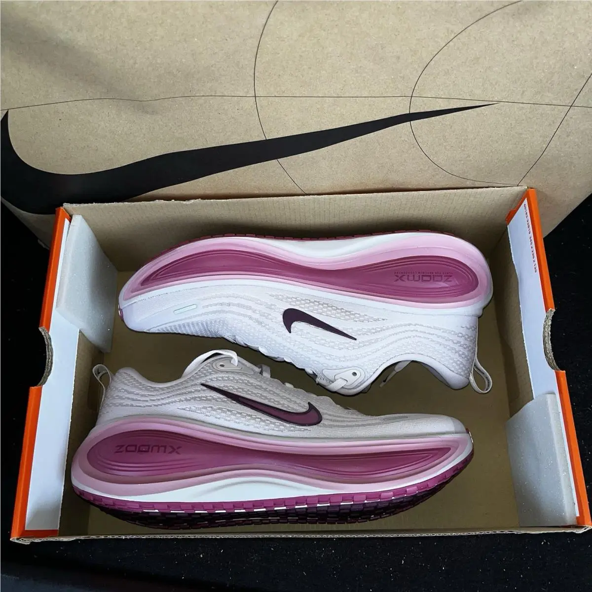 Nike shoes - Nike Vomero Plus - Vomero Plus - HV8154-602 - Pink 5
