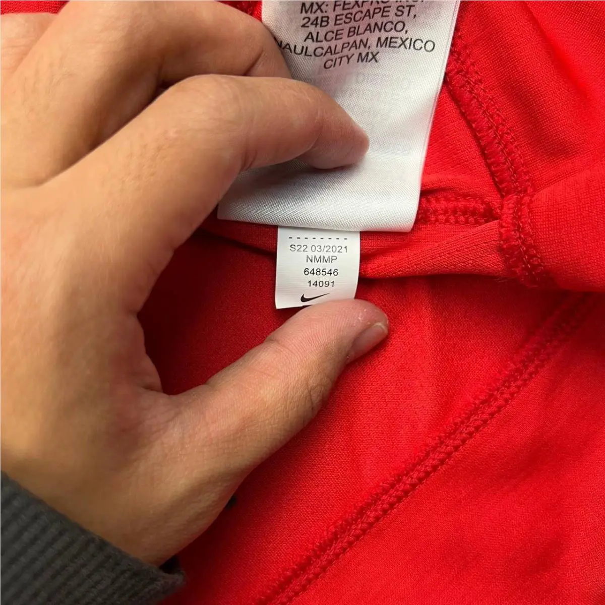 Nike clothing - Red 4