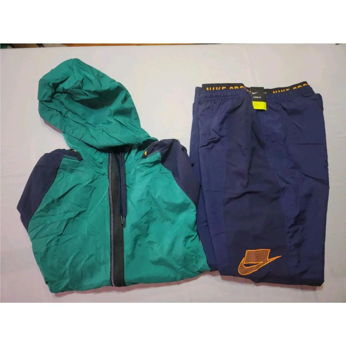 Nike clothing - BV3268 498-BV3303 340 - BV3268 498-BV3303 340 - Multicolor (UPC: 193145920934) 0