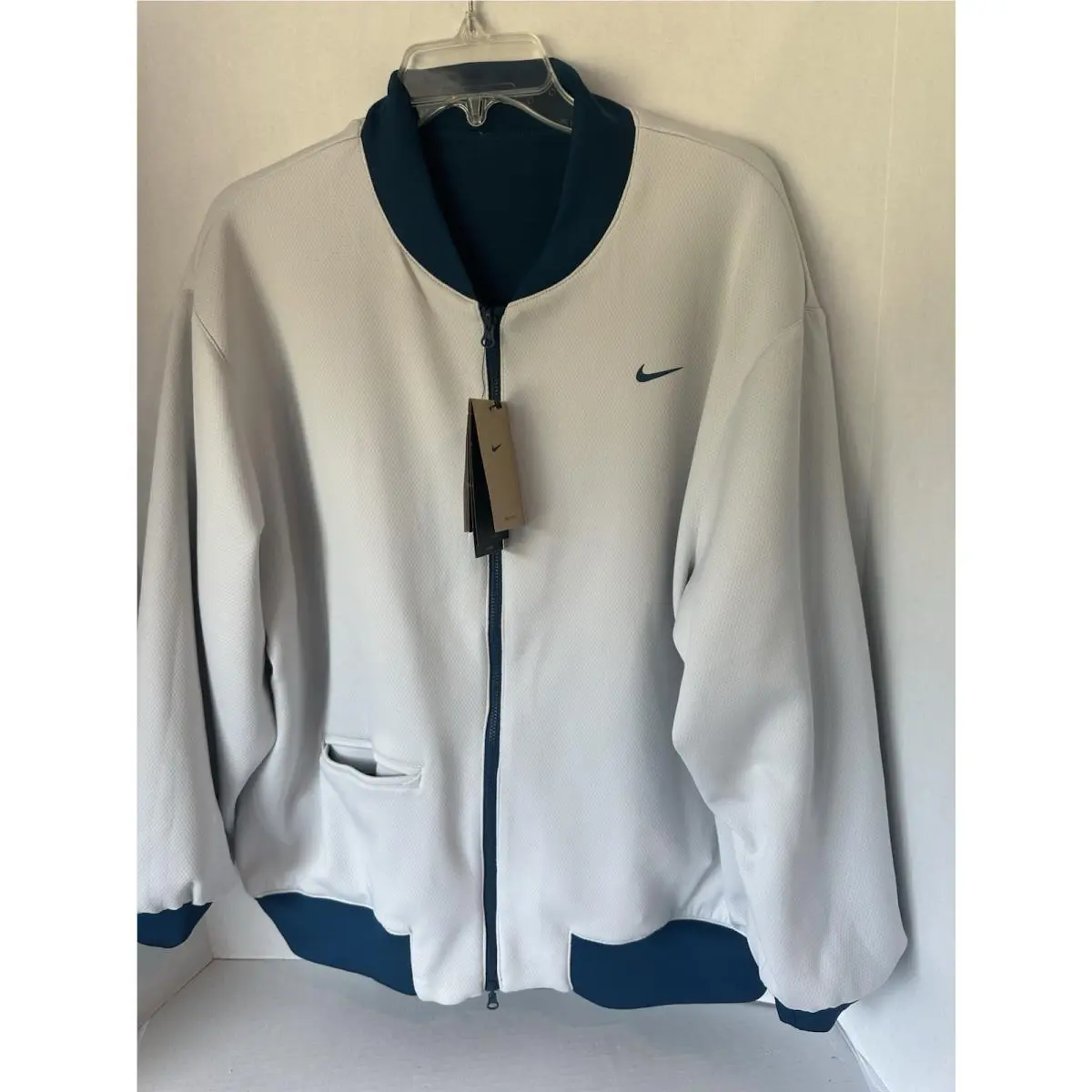 Nike clothing - Nike Unisex Sabrina Ionescu Reversible Basketball Jacket - FV3164-477 - Blue (UPC: 197599207009) 3