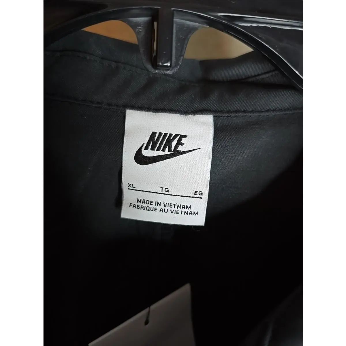 Nike clothing - HQ3750010 - HQ3750010 - Black (UPC: 197602354102) 4