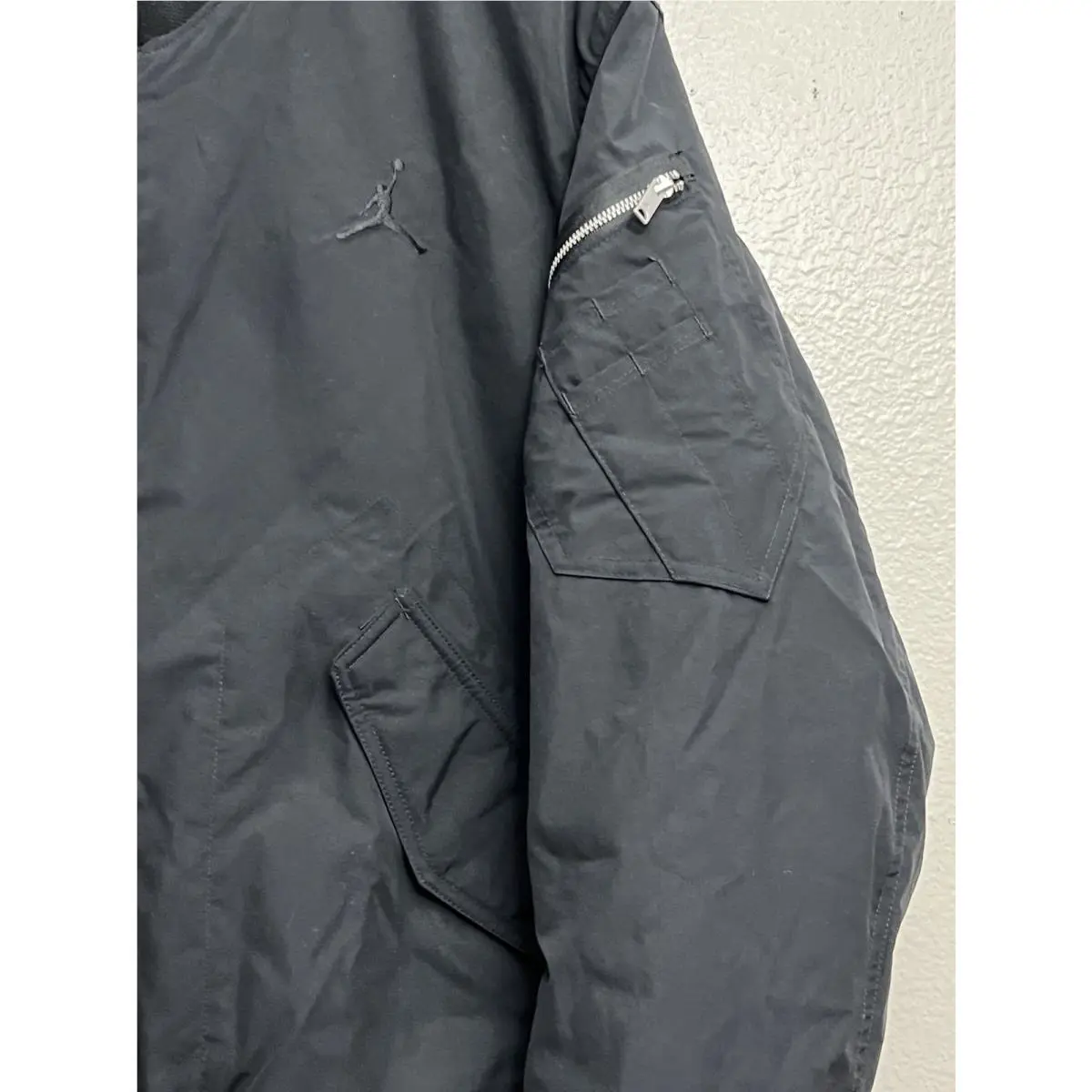 Nike clothing - Nike Air Jordan Renegade Bomber Jacket - FV7267-010 - Black (UPC: 197596471526) 2