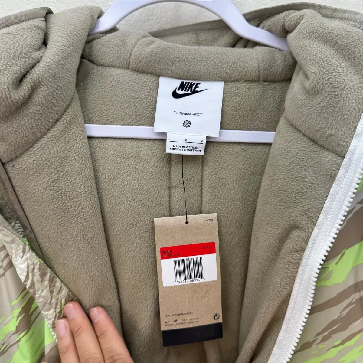 Nike clothing - Green 3