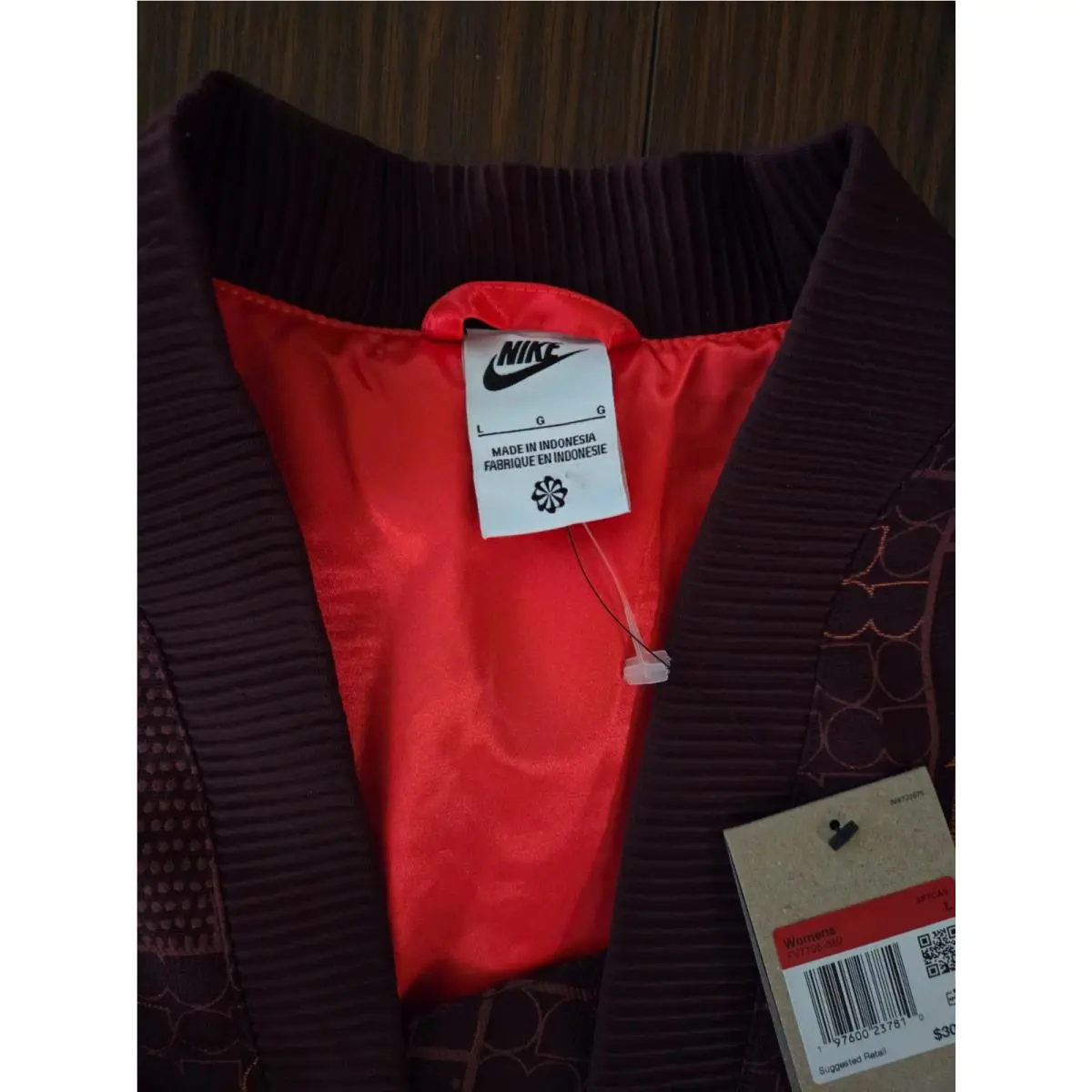 Nike clothing - Red 2
