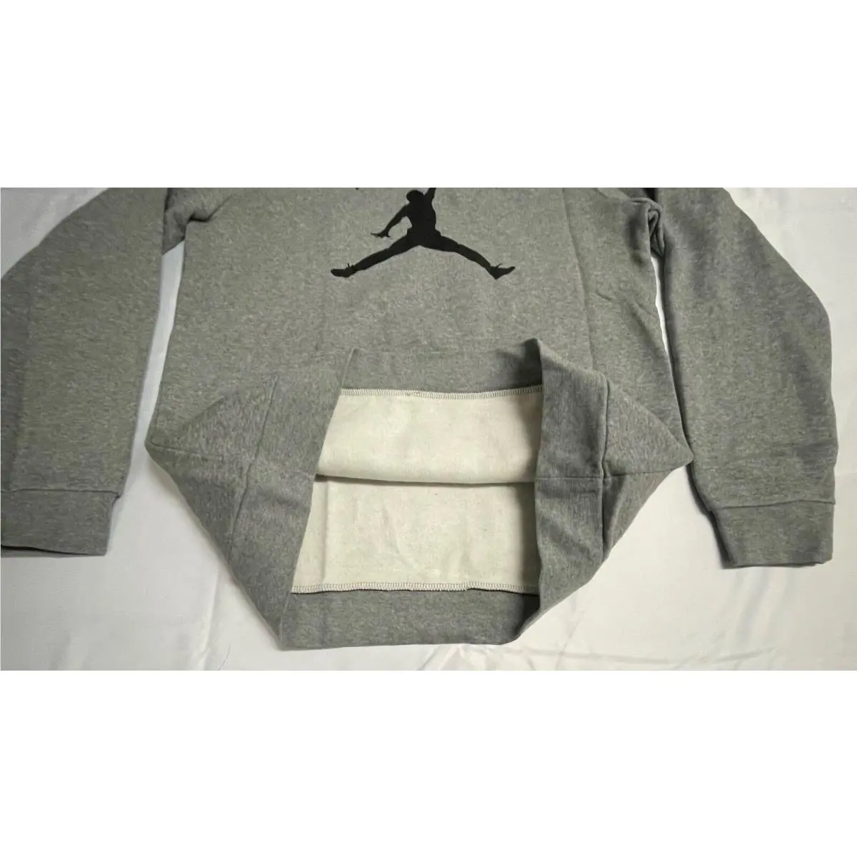 Nike clothing - Grey Heather/Black (UPC: 194496614381) 2