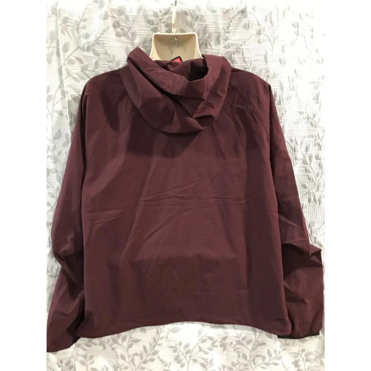 Nike clothing - Burgundy Crush (UPC: 197859973309) 0