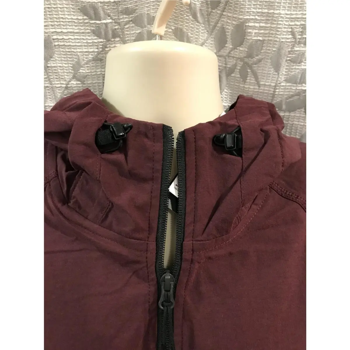 Nike clothing - Burgundy Crush (UPC: 197859973309) 3