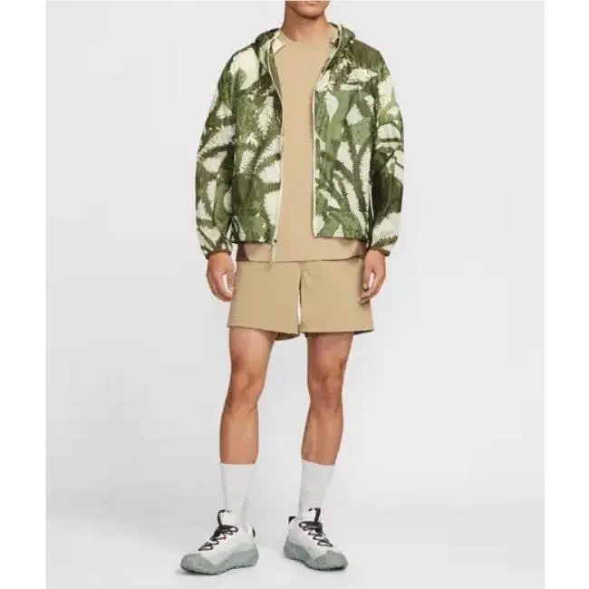 Nike clothing - Nike ACG Windproof Jacket - ACG Windproof Jacket - IH3580-229 - Green 8