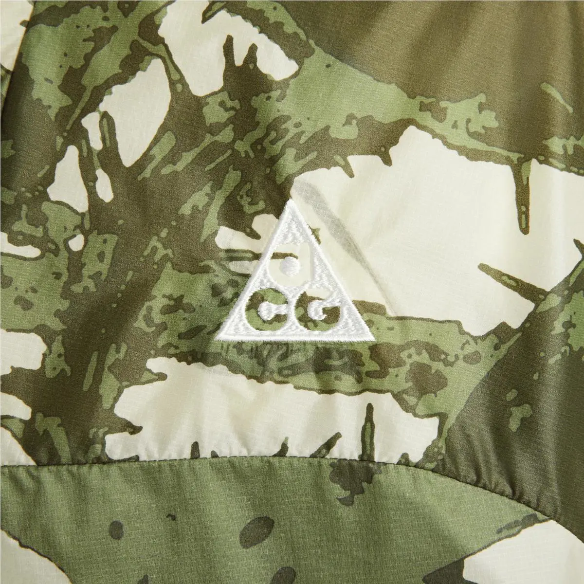 Nike clothing - Nike ACG Windproof Jacket - ACG Windproof Jacket - IH3580-229 - Green 7