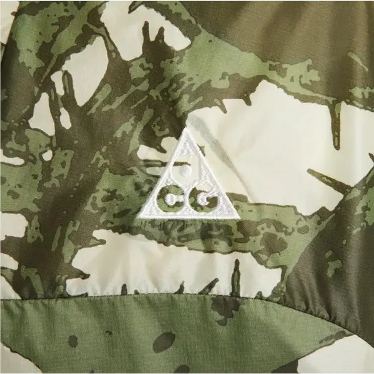 Nike clothing - Nike ACG Windproof Jacket - ACG Windproof Jacket - IH3580-229 - Green 4