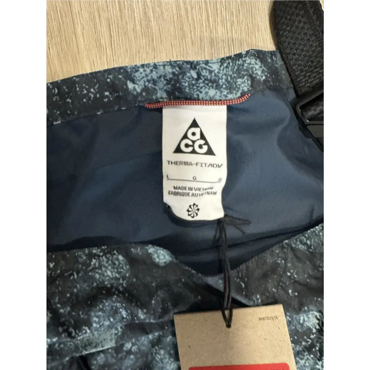 Nike clothing - Blue (UPC: 197596225846) 8