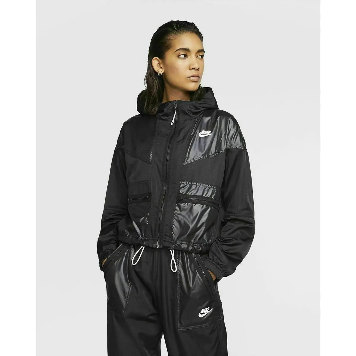 Nike clothing - Nike Sportswear Windrunner Cargo - Sportswear Windrunner Cargo - BV2833-010 - Black 0