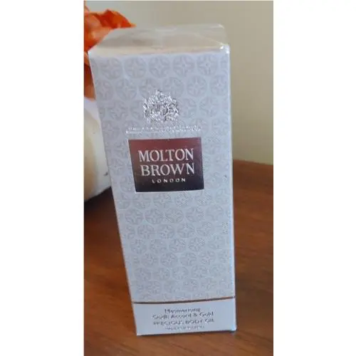 London Mesmerising Oudh Accord Gold Precious Body Oil 100ml by Molton Brown