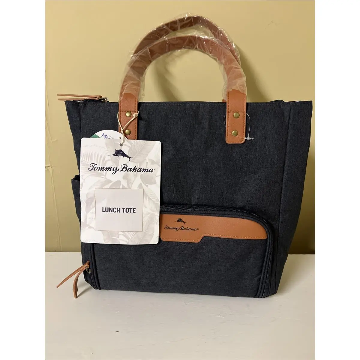 Tommy Bahama Lunch Tote Microban Stain Odor Resistant Thermal Insulated