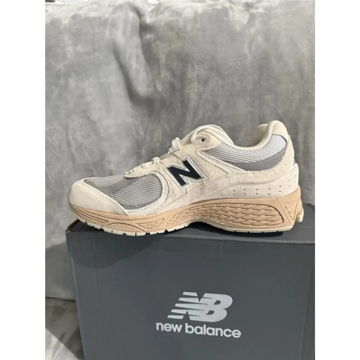 New Balance shoes - New Balance 2002 - U2002rj - Beige 1