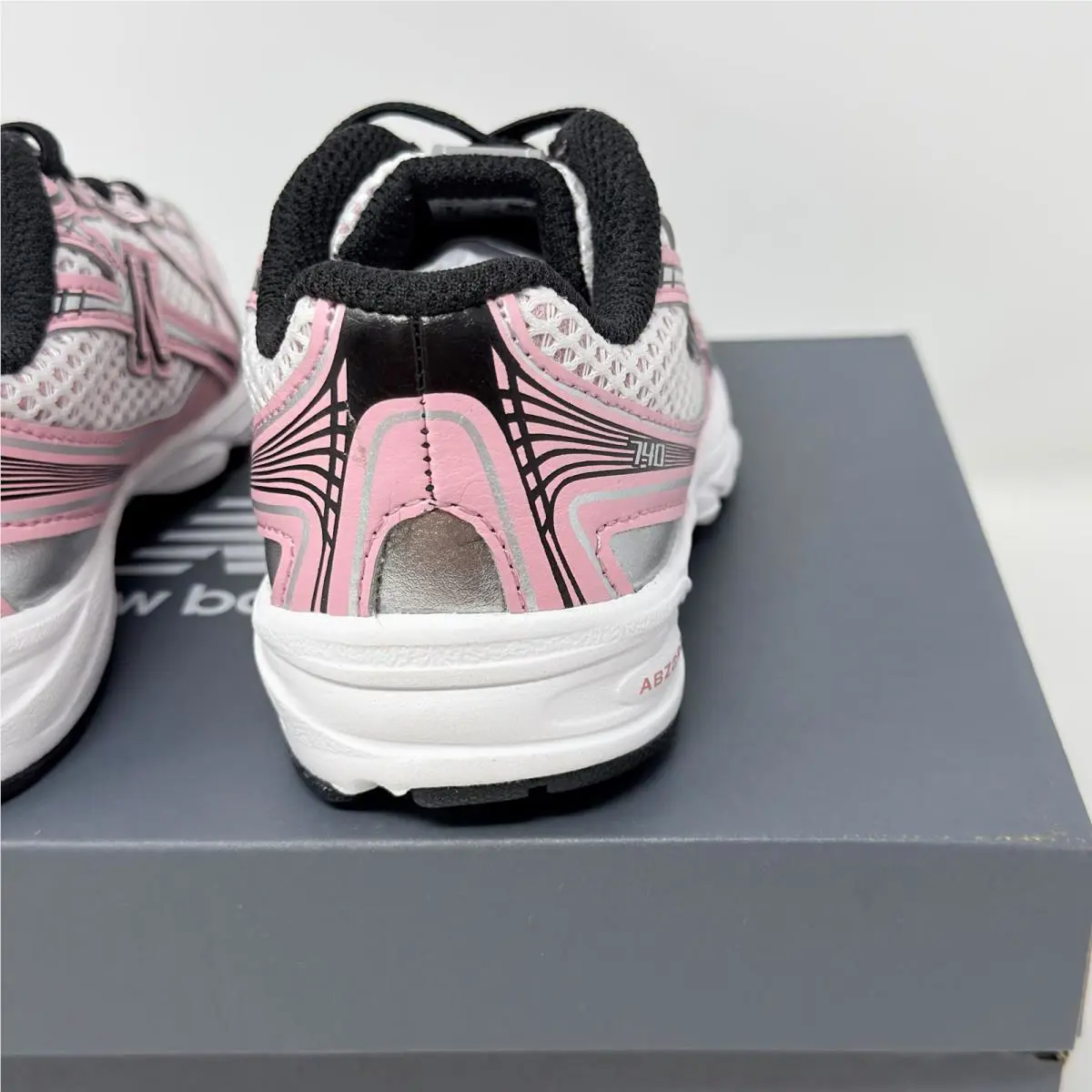 New Balance shoes - New Balance 740 - IZ740DK - Pink (UPC: 0198686816227) 15