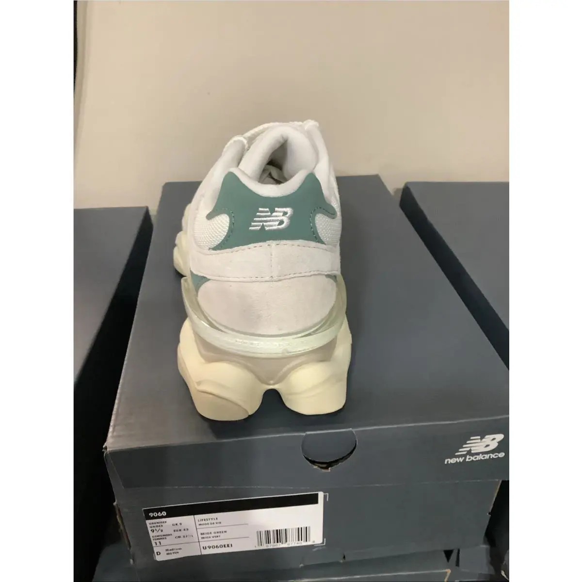 New Balance shoes - U9060EEL - U9060EEL - Beige 2