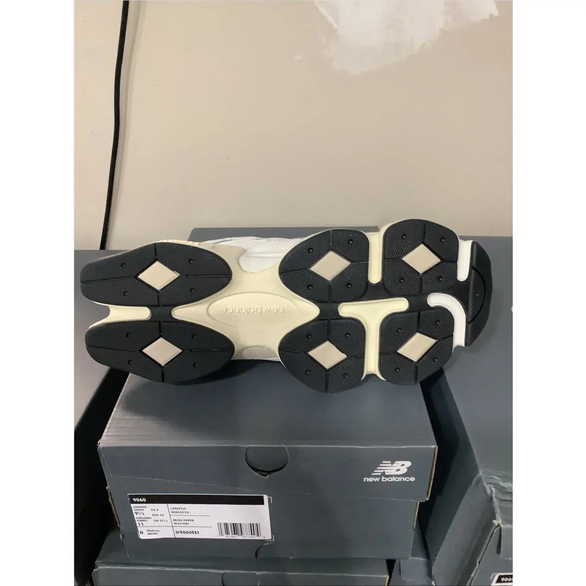 New Balance shoes - U9060EEL - U9060EEL - Beige 3