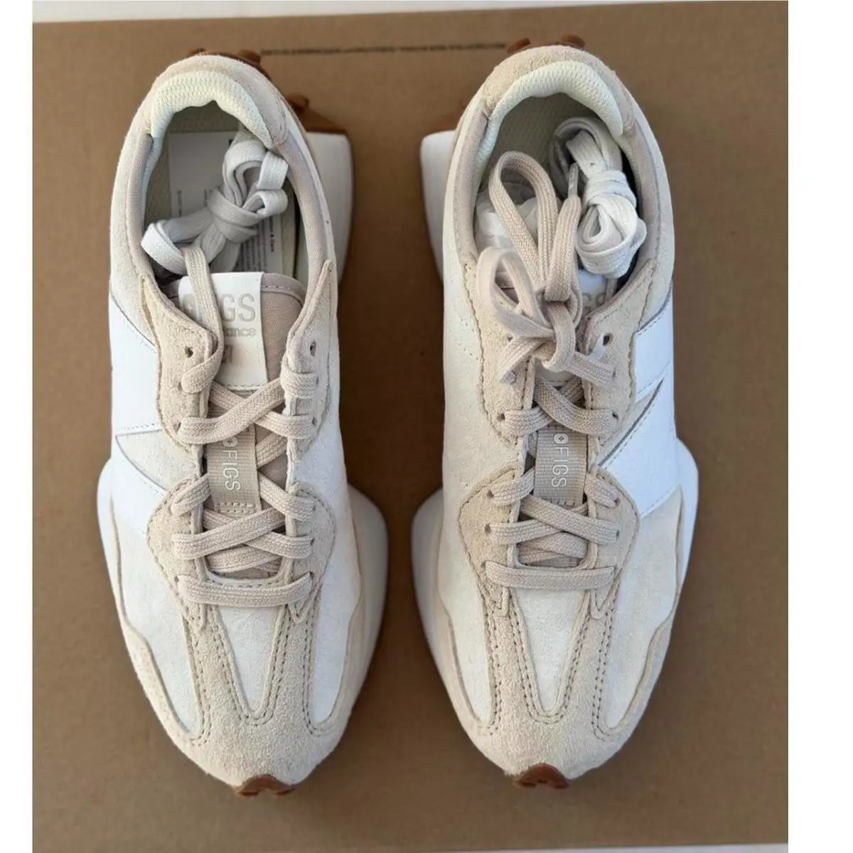 New Balance shoes - Cream 7