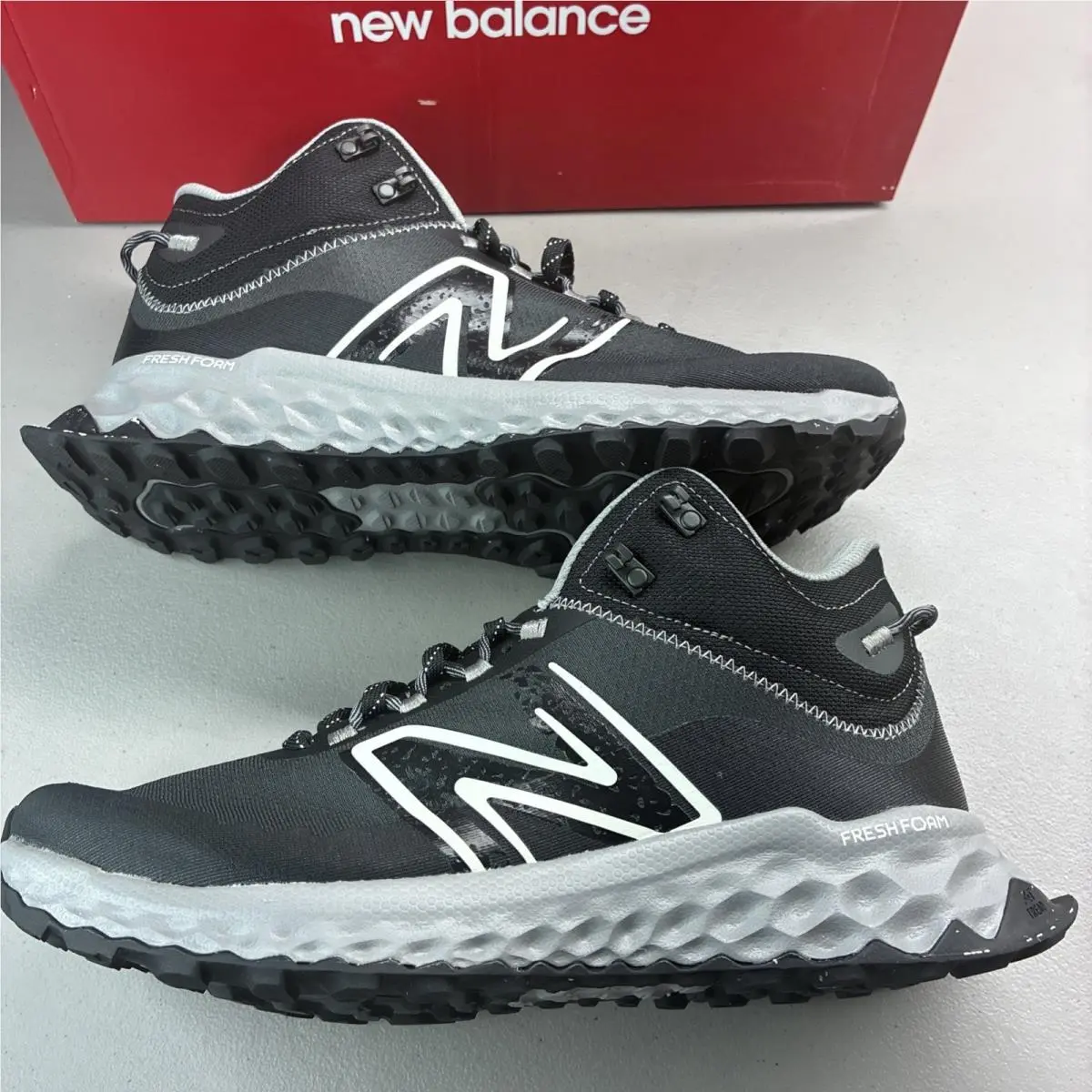 Men 10.5 New Balance Fresh Foam Garoe Mid Shoes Boots 481 Venture Trail Mtgamclb