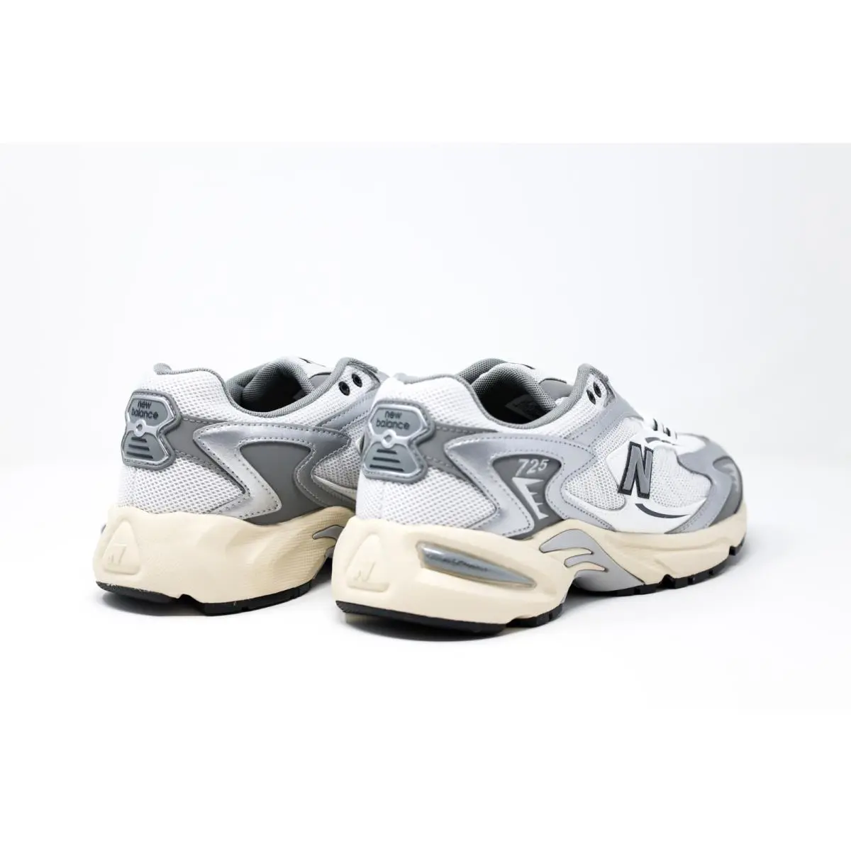 New Balance shoes - Metallic Silver 4